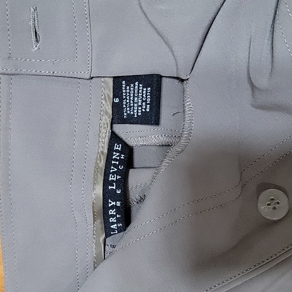 Women's Larry Levine Khaki Crop Pants Size 6 - Picture 5 of 5